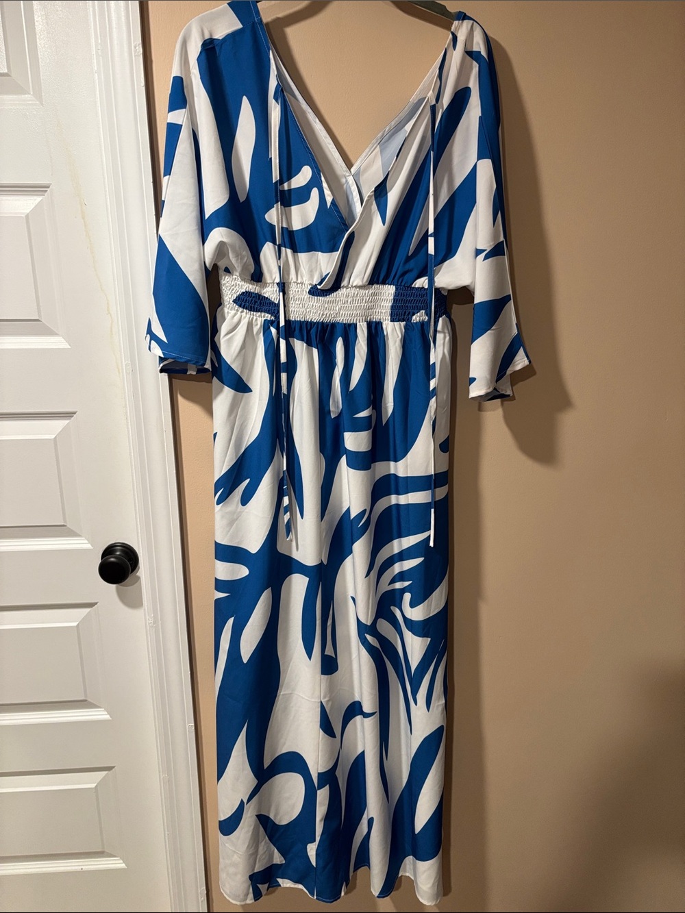 Blue & White Abstract Print Maxi Dress - Women